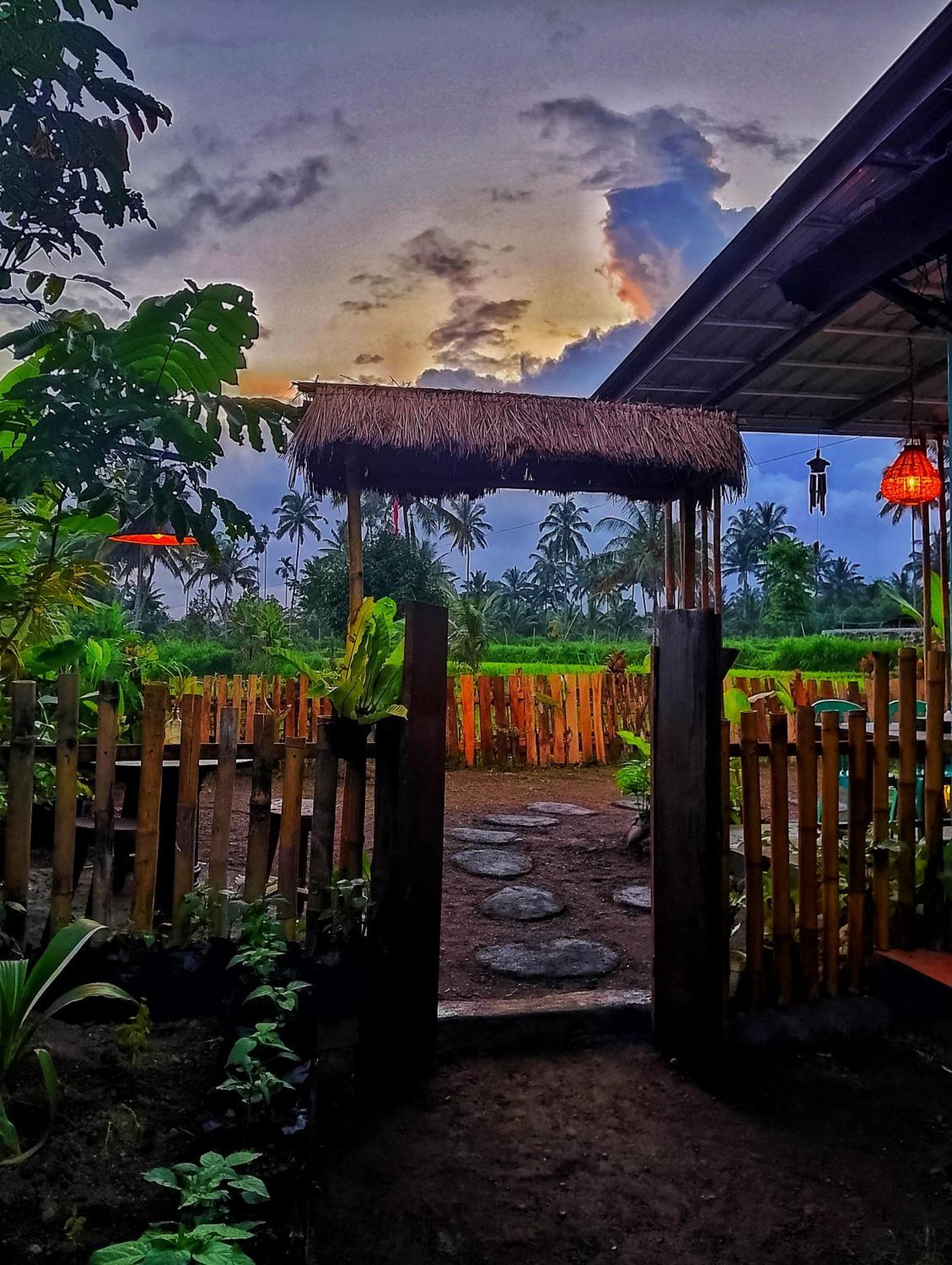Alfarizi Homestay Tetebatu Exterior photo