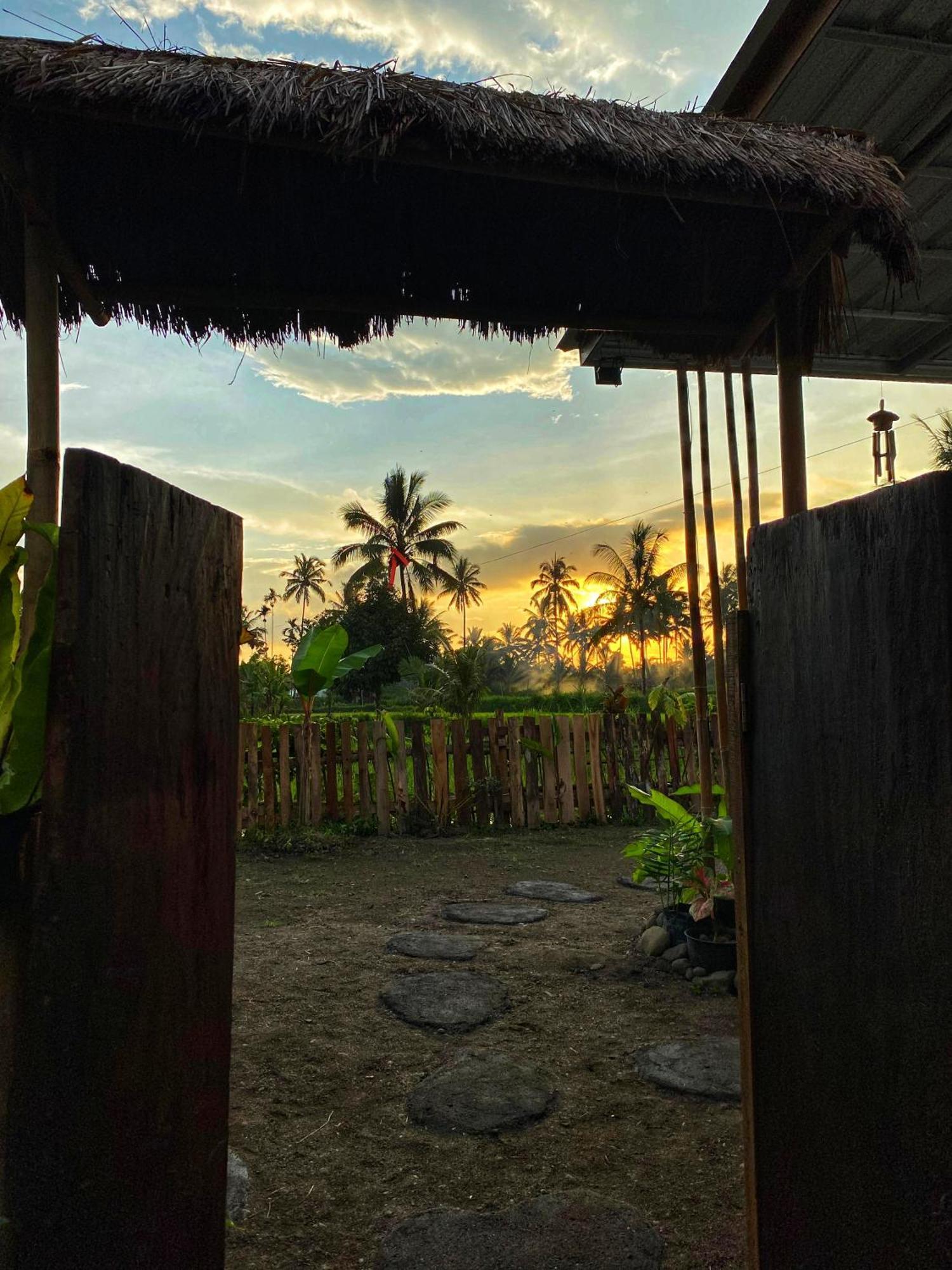 Alfarizi Homestay Tetebatu Exterior photo